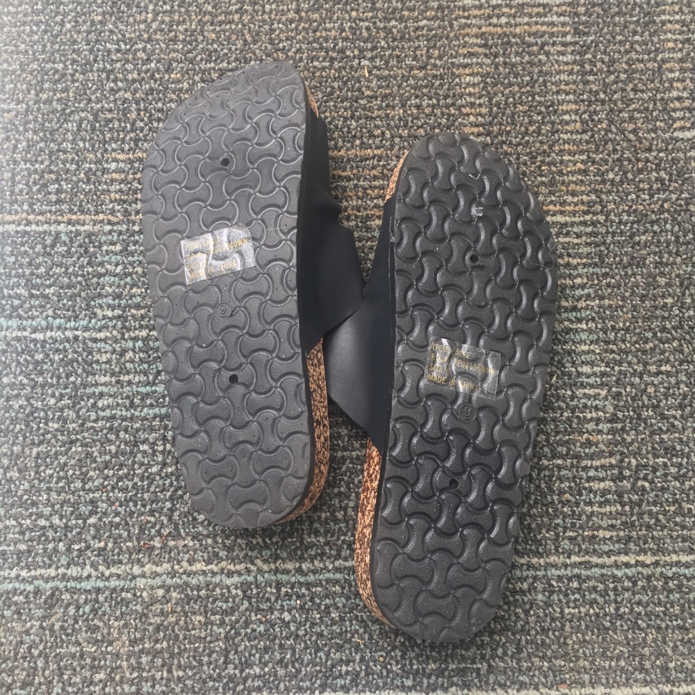NWOT Kali Eagle Sandals Black Size 9 - Picture 4 of 5